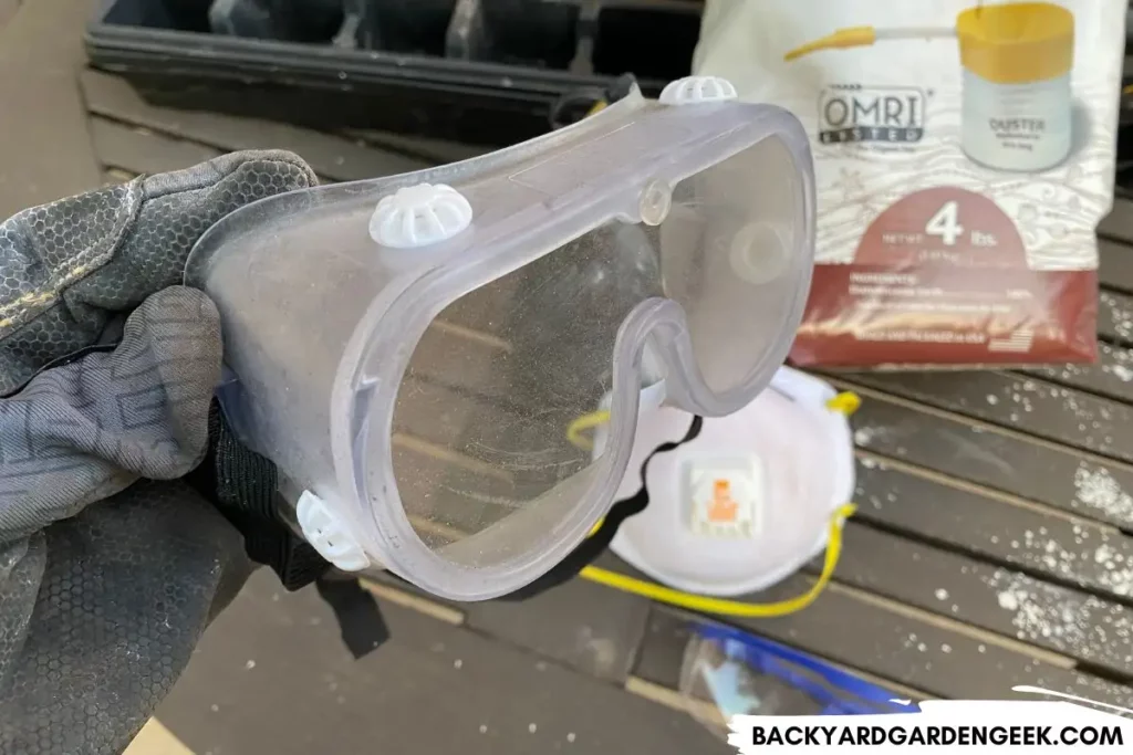 Goggles for Applying Diatomaceous Earth